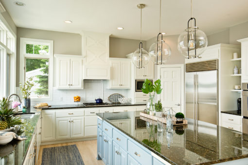 Wood or White? Learn the Advantages of Both Common Kitchen Cabinet Finishes